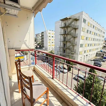 The Cozy Nest - Fully Loaded Apartment