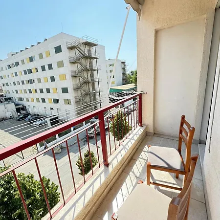 The Cozy Nest - Fully Loaded Appartamento Tirana