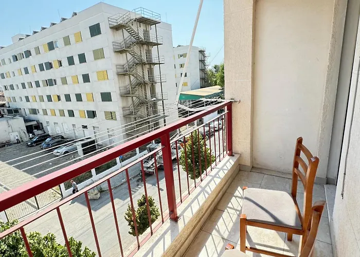 The Cozy Nest - Fully Loaded Apartman Tirana